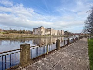 Photo 14- click for photo gallery